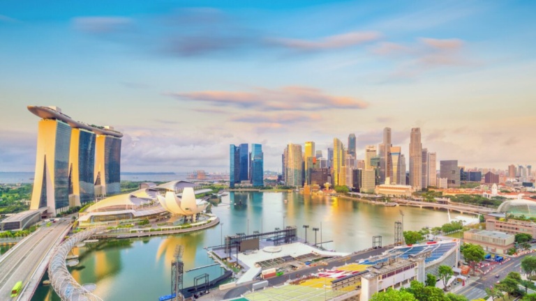 Singapore downtown skyline bay area