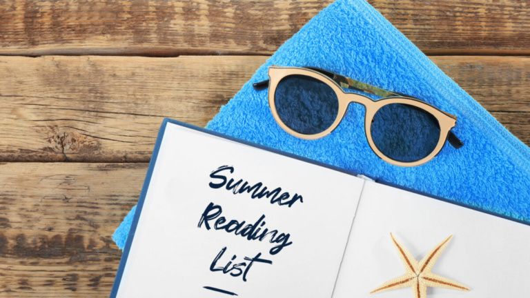 Summer reading graphic